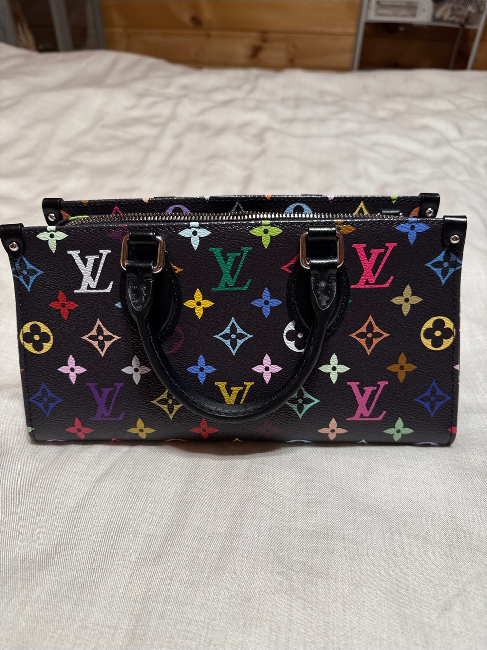 NEW Louis Vuitton Takashi Murakami On the Go East West - Picture 2 of 5